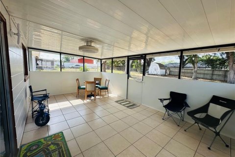 House in Lake Alfred, Florida 3 bedrooms, 128.21 sq.m. № 2156970 - photo 10