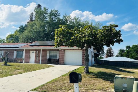 House in Lake Alfred, Florida 3 bedrooms, 128.21 sq.m. № 2156970 - photo 15