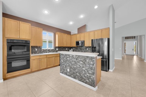 Villa ou maison à vendre à Port St. Lucie, Floride: 3 chambres, 202.71 m2 № 2431423 - photo 14