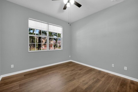 Villa ou maison à vendre à Port St. Lucie, Floride: 3 chambres, 202.71 m2 № 2431423 - photo 18