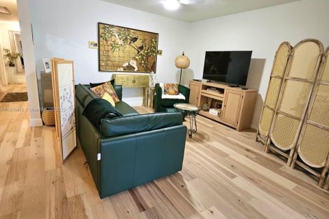 Condominio en venta en Boca Raton, Florida, 1 dormitorio, 75.25 m2 № 1955766 - foto 4