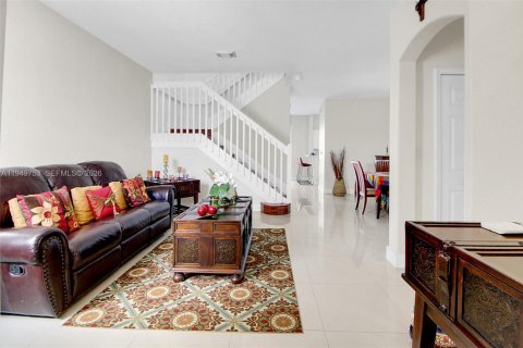 Купить таунхаус в Дорал, Флорида 3 спальни, 157м2, № 2005987 - фото 7