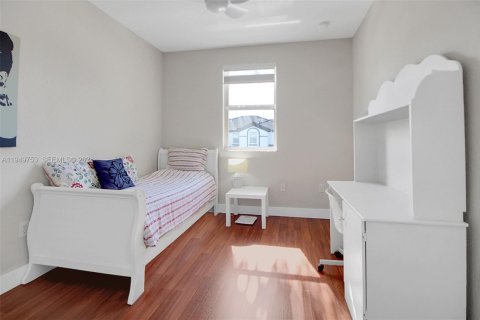 Купить таунхаус в Дорал, Флорида 3 спальни, 157м2, № 2005987 - фото 26