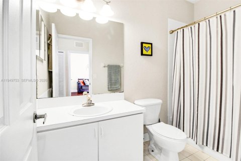 Купить таунхаус в Дорал, Флорида 3 спальни, 157м2, № 2005987 - фото 25