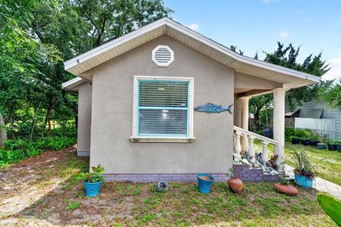 House in New Smyrna Beach, Florida 2 bedrooms, 79.52 sq.m. № 2196036 - photo 4