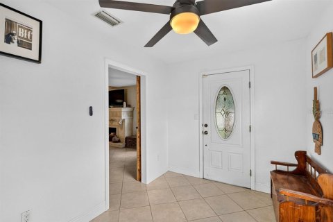 House in New Smyrna Beach, Florida 2 bedrooms, 79.52 sq.m. № 2196036 - photo 10