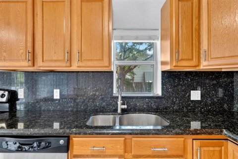 House in New Smyrna Beach, Florida 2 bedrooms, 79.52 sq.m. № 2196036 - photo 18