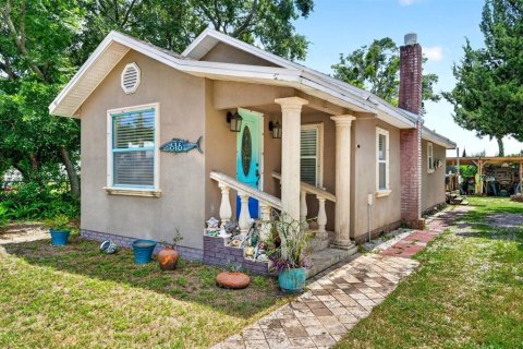 House in New Smyrna Beach, Florida 2 bedrooms, 79.52 sq.m. № 2196036