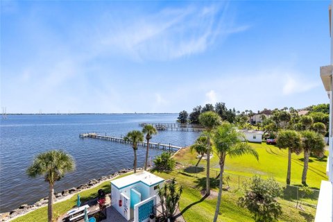 Copropriété à vendre à Palm Bay, Floride: 2 chambres, 106.47 m2 № 2122043 - photo 28