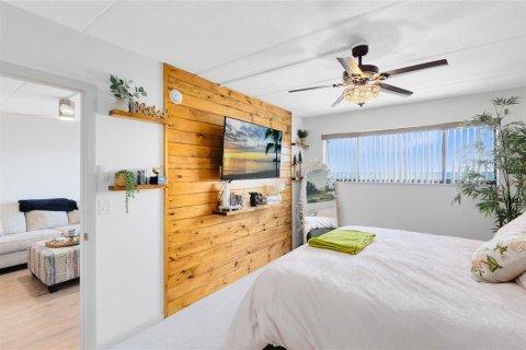 Copropriété à vendre à Palm Bay, Floride: 2 chambres, 106.47 m2 № 2122043 - photo 15