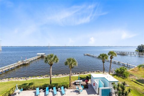 Copropriété à vendre à Palm Bay, Floride: 2 chambres, 106.47 m2 № 2122043 - photo 24