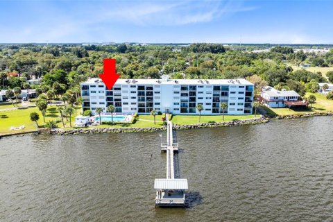 Copropriété à vendre à Palm Bay, Floride: 2 chambres, 106.47 m2 № 2122043 - photo 2