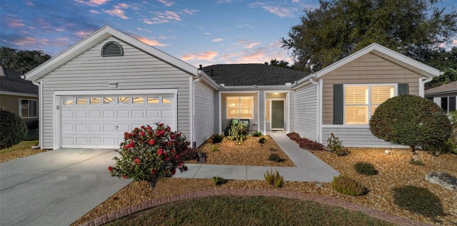 Casa en Summerfield, Florida 2 dormitorios, 132.39 m2 № 2383412