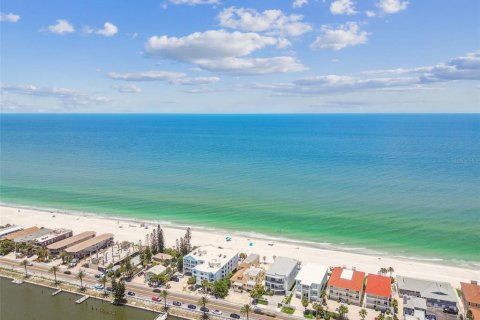 Land in Indian Rocks Beach, Florida № 1791781 - photo 16
