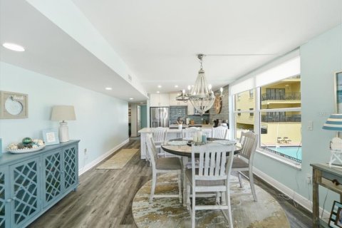Copropriété à vendre à Madeira Beach, Floride: 2 chambres, 122.63 m2 № 2330135 - photo 20