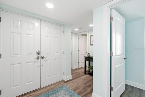 Copropriété à vendre à Madeira Beach, Floride: 2 chambres, 122.63 m2 № 2330135 - photo 7