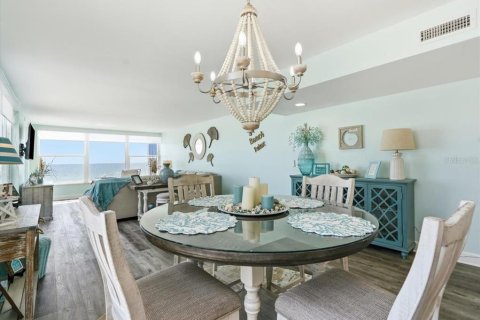 Copropriété à vendre à Madeira Beach, Floride: 2 chambres, 122.63 m2 № 2330135 - photo 17