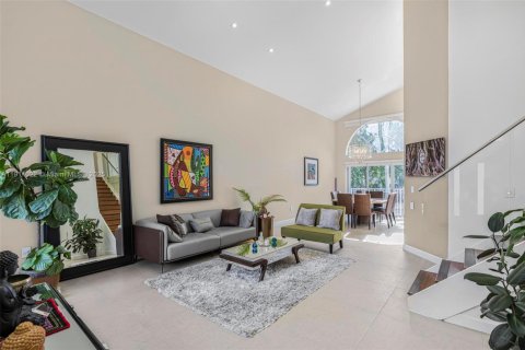 Villa ou maison à vendre à Doral, Floride: 4 chambres, 229.28 m2 № 1968531 - photo 8