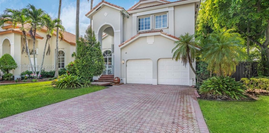 Villa ou maison à Doral, Floride 4 chambres, 229.28 m2 № 1968531