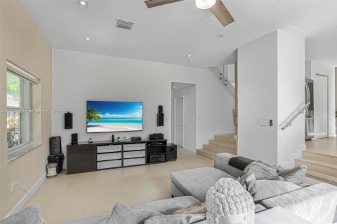 Villa ou maison à vendre à Doral, Floride: 4 chambres, 229.28 m2 № 1968531 - photo 19