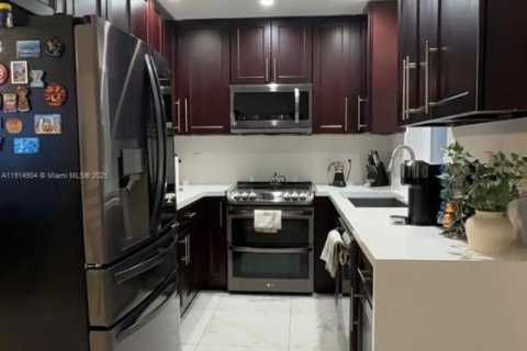 Villa ou maison à vendre à Miami Gardens, Floride: 3 chambres, 100.06 m2 № 1971164 - photo 6