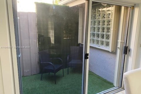 Casa en alquiler en Boca Raton, Florida, 3 dormitorios, 204.76 m2 № 2054455 - foto 9