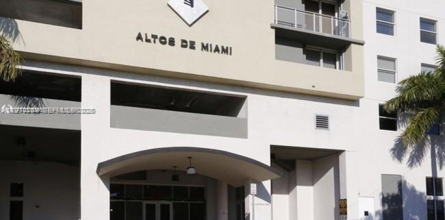 Appartement à Miami, Floride 2 chambres, 83.33 m2 № 2032650