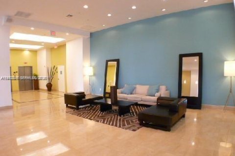 Appartement à louer à Miami, Floride: 2 chambres, 83.33 m2 № 2032650 - photo 18