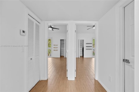 Condominio en venta en North Miami Beach, Florida, 3 dormitorios, 174.66 m2 № 1871601 - foto 16