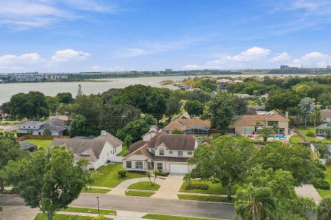 Casa en venta en Orlando, Florida, 6 dormitorios, 451.23 m2 № 2393371 - foto 3
