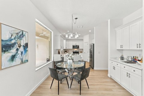 Casa en venta en Orlando, Florida, 6 dormitorios, 451.23 m2 № 2393371 - foto 16