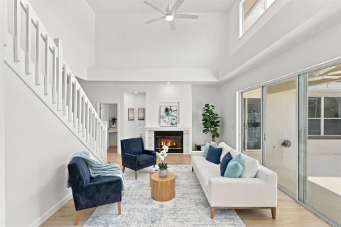 Casa en venta en Orlando, Florida, 6 dormitorios, 451.23 m2 № 2393371 - foto 15