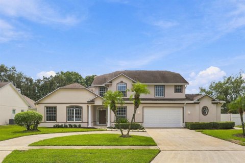 Casa en venta en Orlando, Florida, 6 dormitorios, 451.23 m2 № 2393371 - foto 1