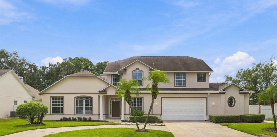 Casa en Orlando, Florida 6 dormitorios, 451.23 m2 № 2393371