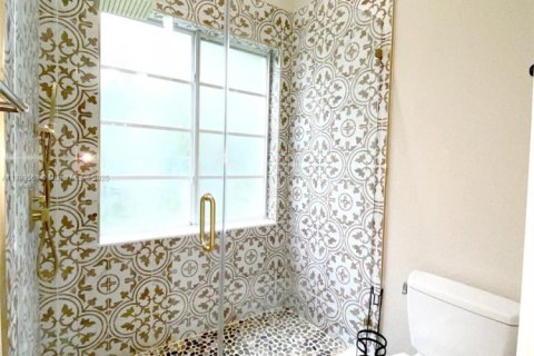 Снять в аренду виллу или дом в Майами-Лейкс, Флорида 4 спальни, 234.39м2, № 1957138 - фото 20