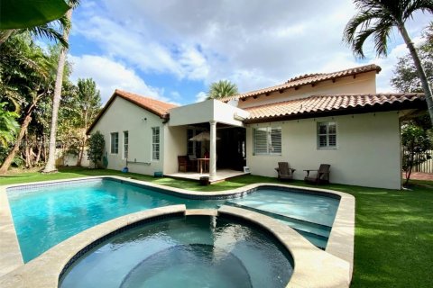 Снять в аренду виллу или дом в Майами-Лейкс, Флорида 4 спальни, 234.39м2, № 1957138 - фото 29