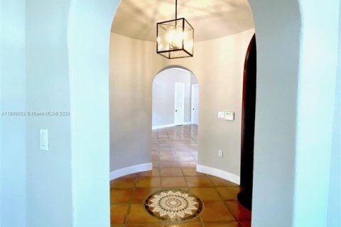 Снять в аренду виллу или дом в Майами-Лейкс, Флорида 4 спальни, 234.39м2, № 1957138 - фото 5