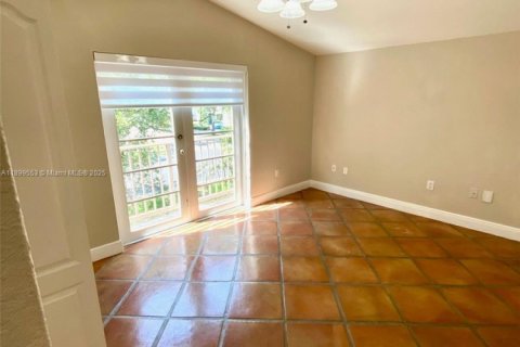 Снять в аренду виллу или дом в Майами-Лейкс, Флорида 4 спальни, 234.39м2, № 1957138 - фото 28