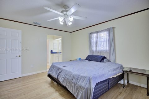 House in Sebring, Florida 3 bedrooms, 171.59 sq.m. № 2046454 - photo 21