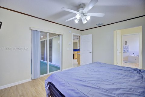 House in Sebring, Florida 3 bedrooms, 171.59 sq.m. № 2046454 - photo 22