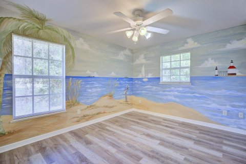 House in Sebring, Florida 3 bedrooms, 171.59 sq.m. № 2046454 - photo 17