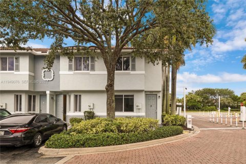 Таунхаус в Ривьера-Бич, Флорида 3 спальни, 116.96м2 № 2004870