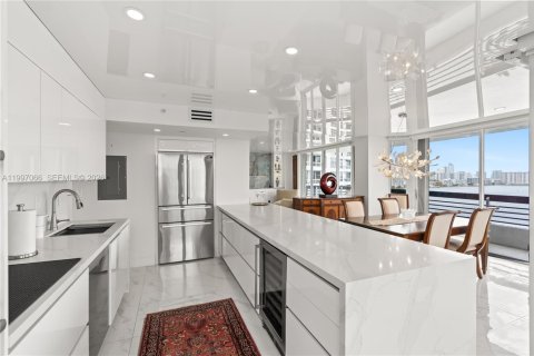 Copropriété à louer à Aventura, Floride: 2 chambres, 126.44 m2 № 2060793 - photo 12