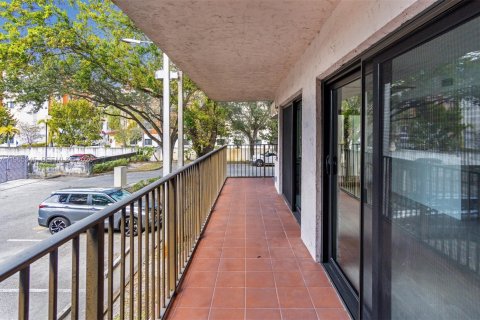 Copropriété à vendre à Davie, Floride: 2 chambres, 111.48 m2 № 2028336 - photo 10