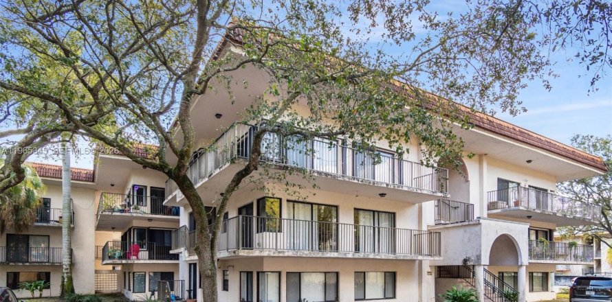 Condo à Davie, Floride, 2 chambres  № 2028336