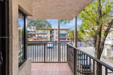 Copropriété à vendre à Davie, Floride: 2 chambres, 111.48 m2 № 2028336 - photo 11