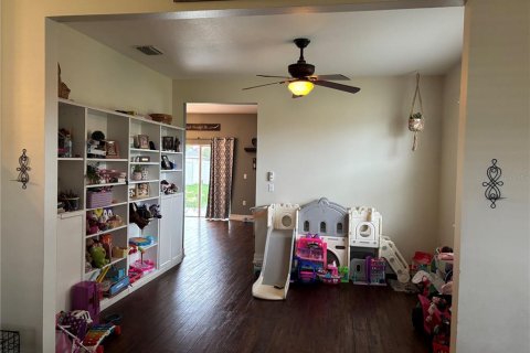 Casa en venta en Plant City, Florida, 4 dormitorios, 265.14 m2 № 1903201 - foto 8