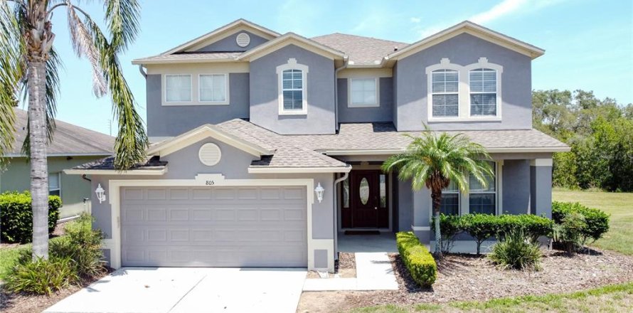 House in Davenport, Florida 5 bedrooms, 299.24 sq.m. № 1757173