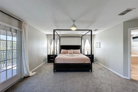 House in Davenport, Florida 5 bedrooms, 299.24 sq.m. № 1757173 - photo 19