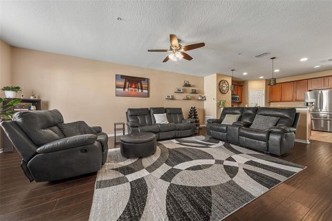 Touwnhouse à vendre à Lake Mary, Floride: 3 chambres, 176.7 m2 № 1824632 - photo 7